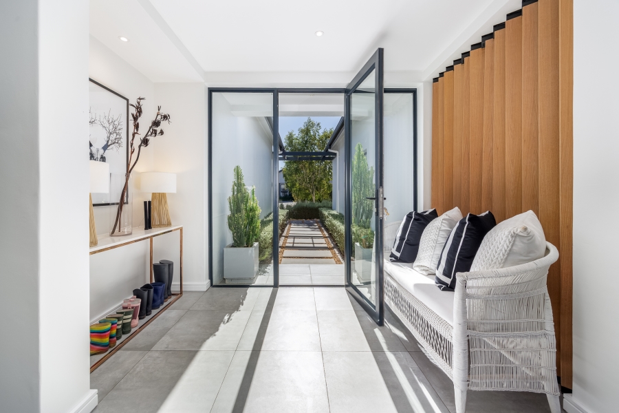 4 Bedroom Property for Sale in Val De Vie Estate Western Cape